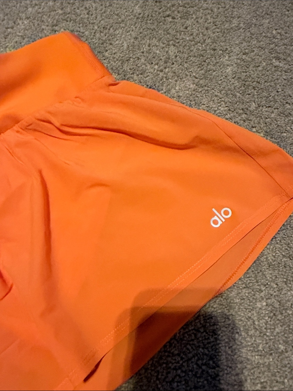 ALO Satsuma Breeze Victory Running Shorts - Picture 2 of 4